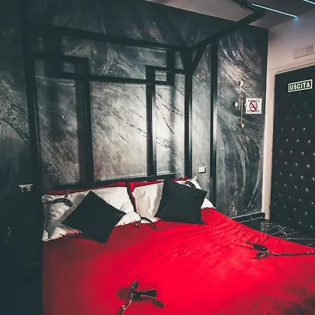 Luxury Bdsm 3* Rome