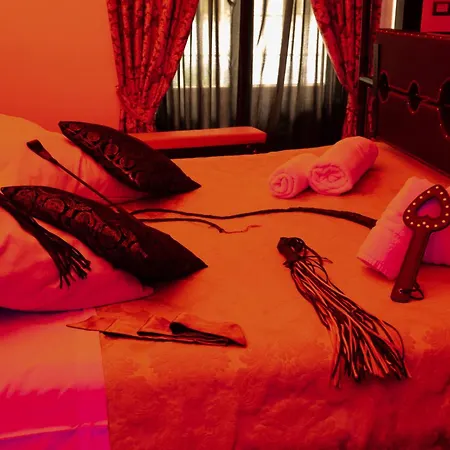 Luxury Bdsm 3* Rome