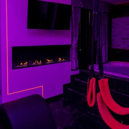 Luxury Bdsm Guest house Rome